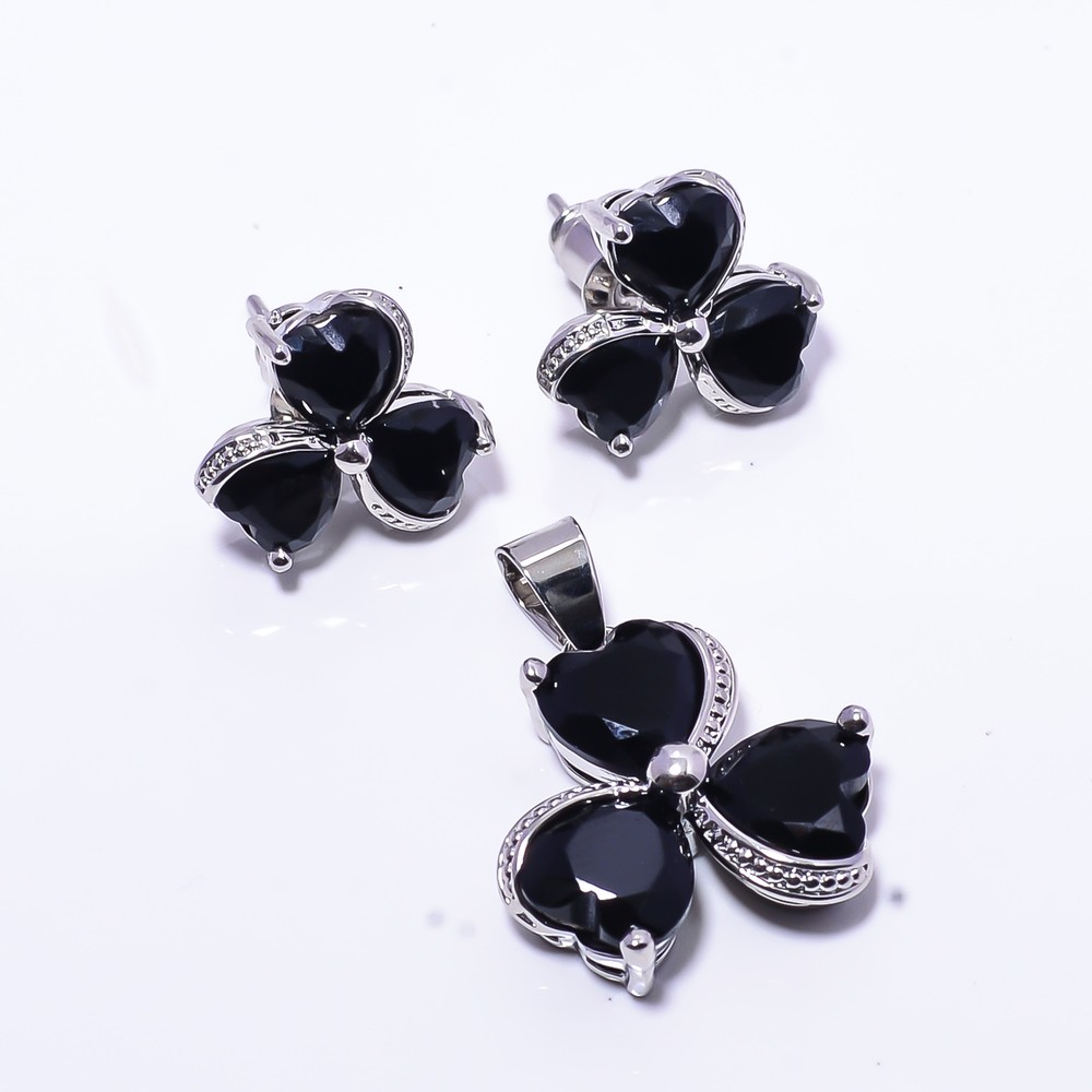 Black Onyx Gemstone 925 Sterling Silver Pendant Set 0.47