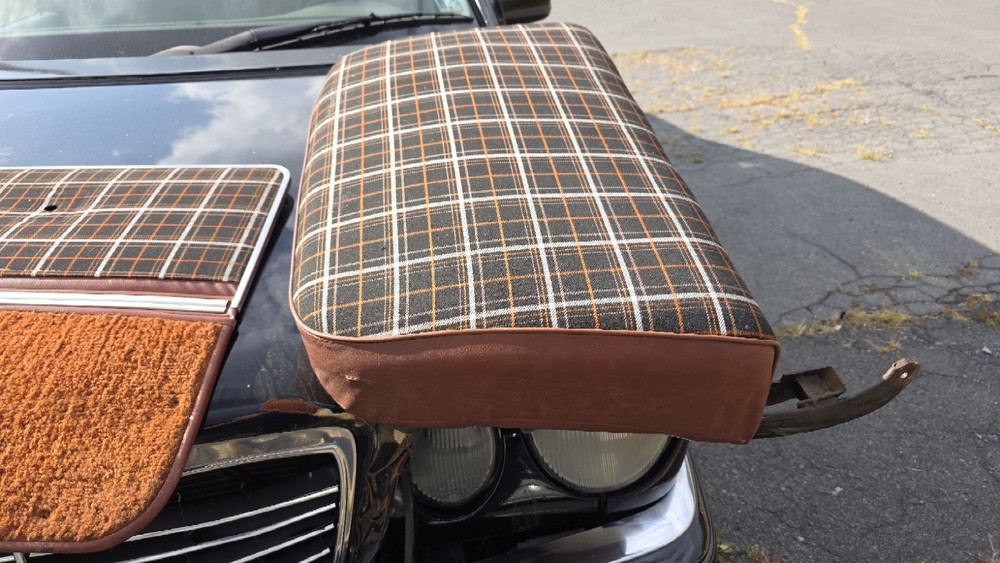 International Scout II Russet Plaid Bench Seat Back Passenger Side