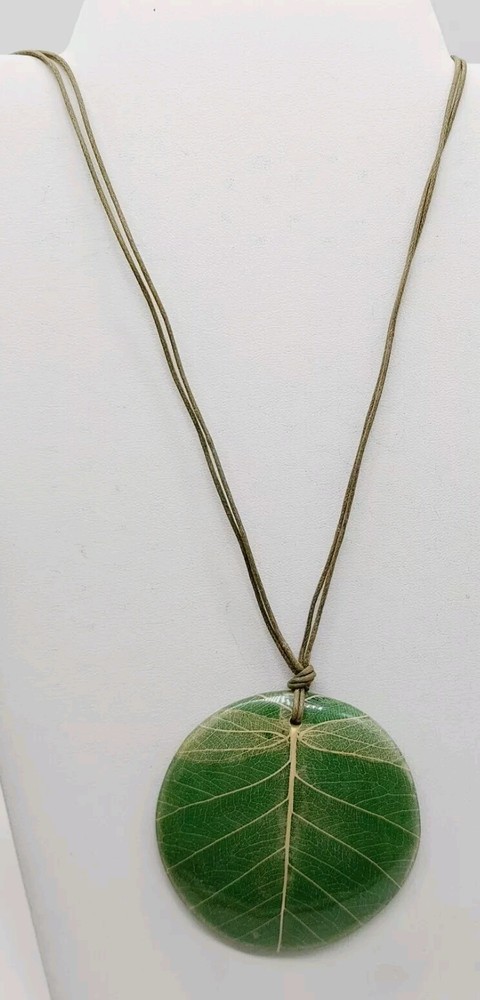 Leaf Resin Glass Green Round Pendant Necklace Cord Boho