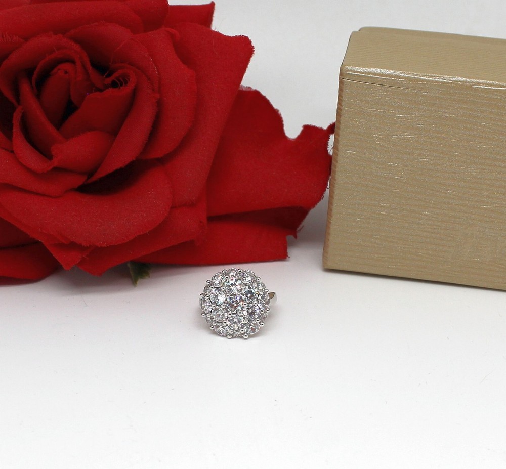 Gorgeous NIB Sparkling CZ   Cocktail Ring Size 5 5.03 g  CAT RESCUE