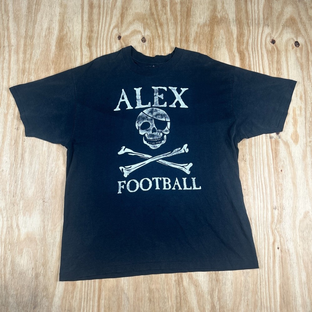VTG Alex Football Skull and Cross Bones Graphic T-Shirt Men's Large Black 90's