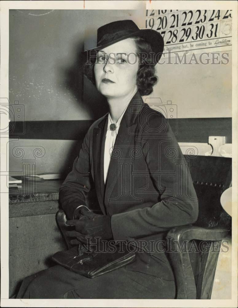 1936 Press Photo Mrs. Gladys Luckenbach at a courthouse in San Francisco