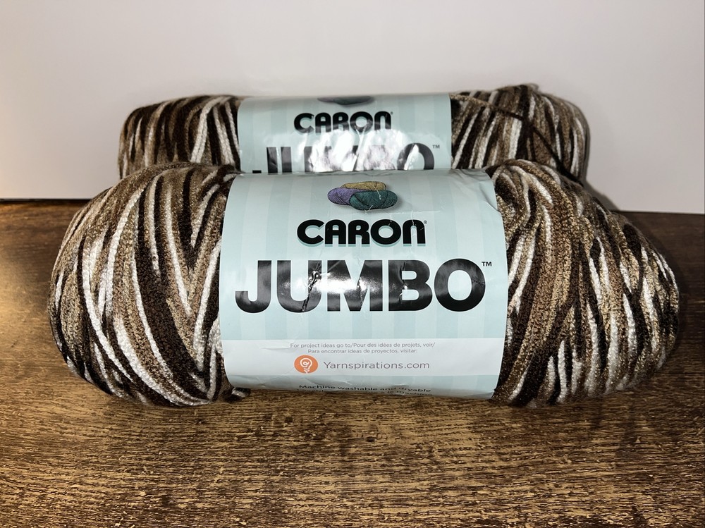 Caron Jumbo Soft 12 Oz Plush 100% Acrylic 595 Yds Chocolate Varg Yarn - NEW