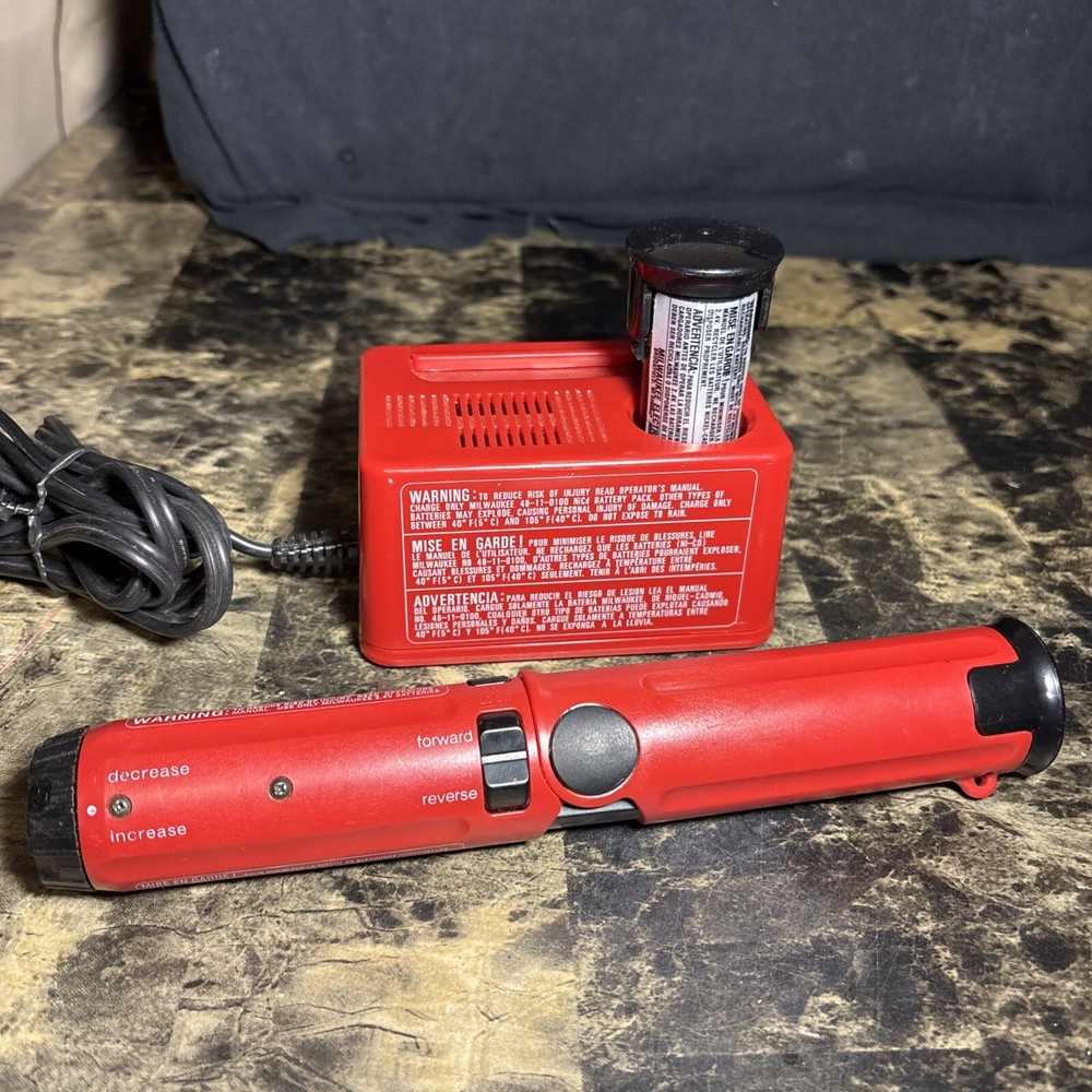 Vtg Milwaukee 6539-1 Cordless Screwdriver w/ Adjustable Clutch  - 2 Batteries
