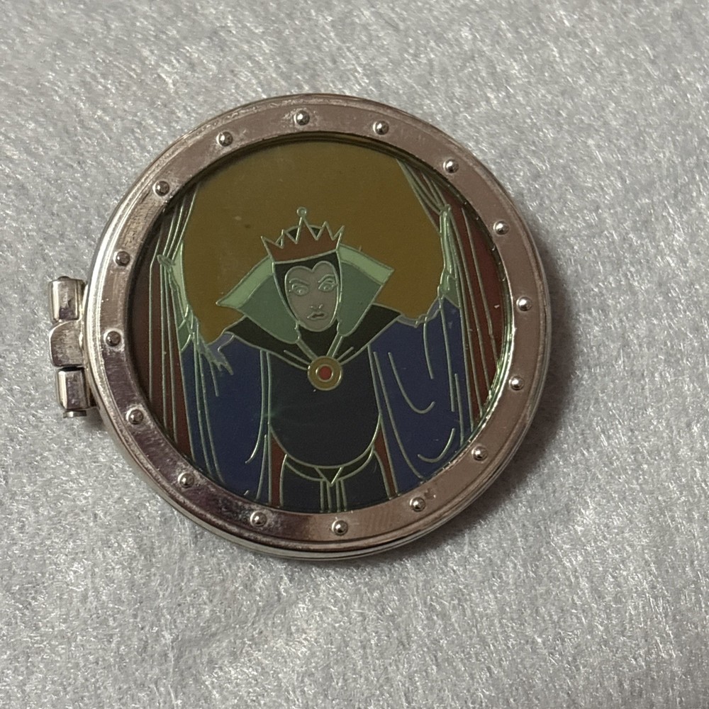 Disney 2004 Evil Queen Cruise Line Collectible Pin