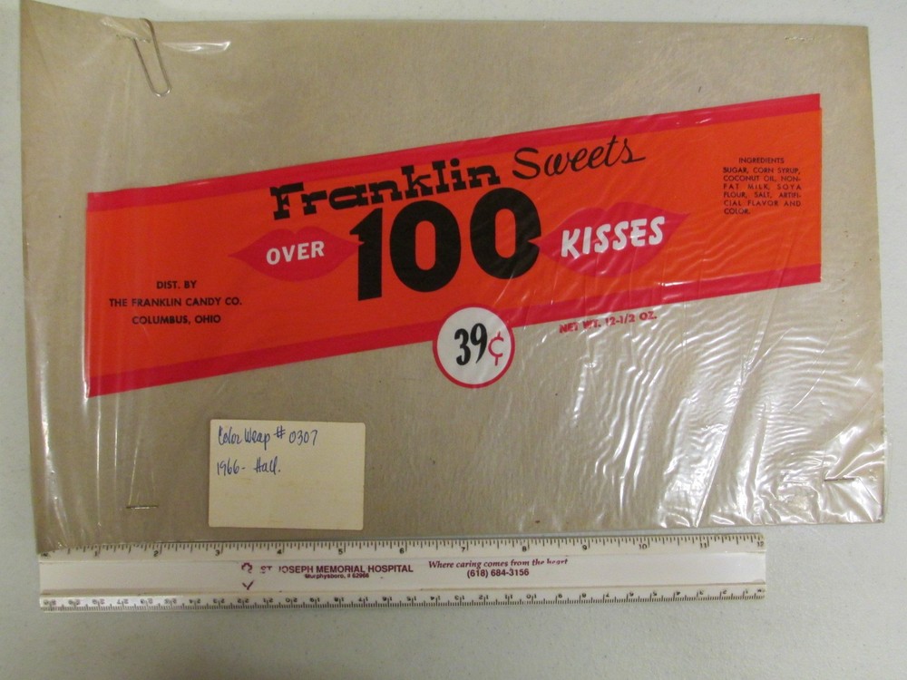 1960s Williamson Candy 100 KISSES bar plastic bag Franklin Columbus OH vintage candy