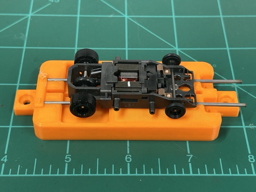 HO Orange Slot Car Break-In Stand for Auto World Tyco Super G+ Super 7 Viper