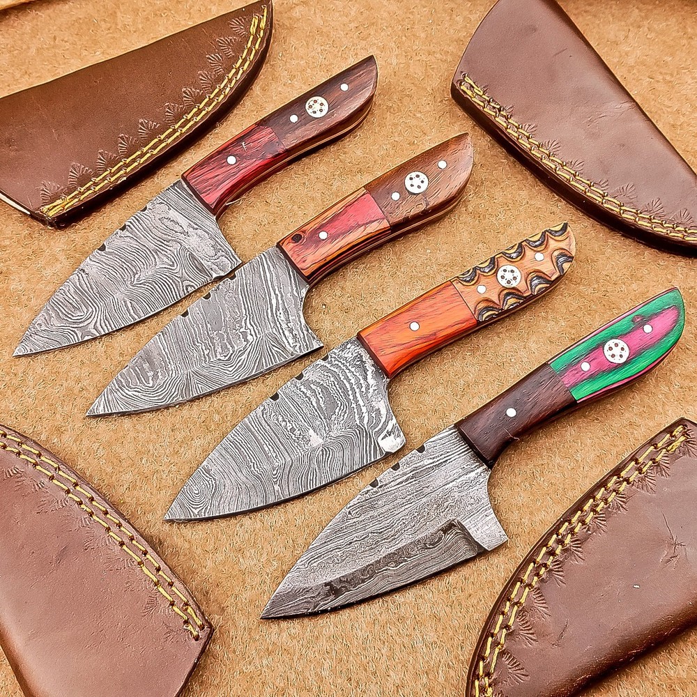 4-Piece Damascus Skinner Knife Set with 7
