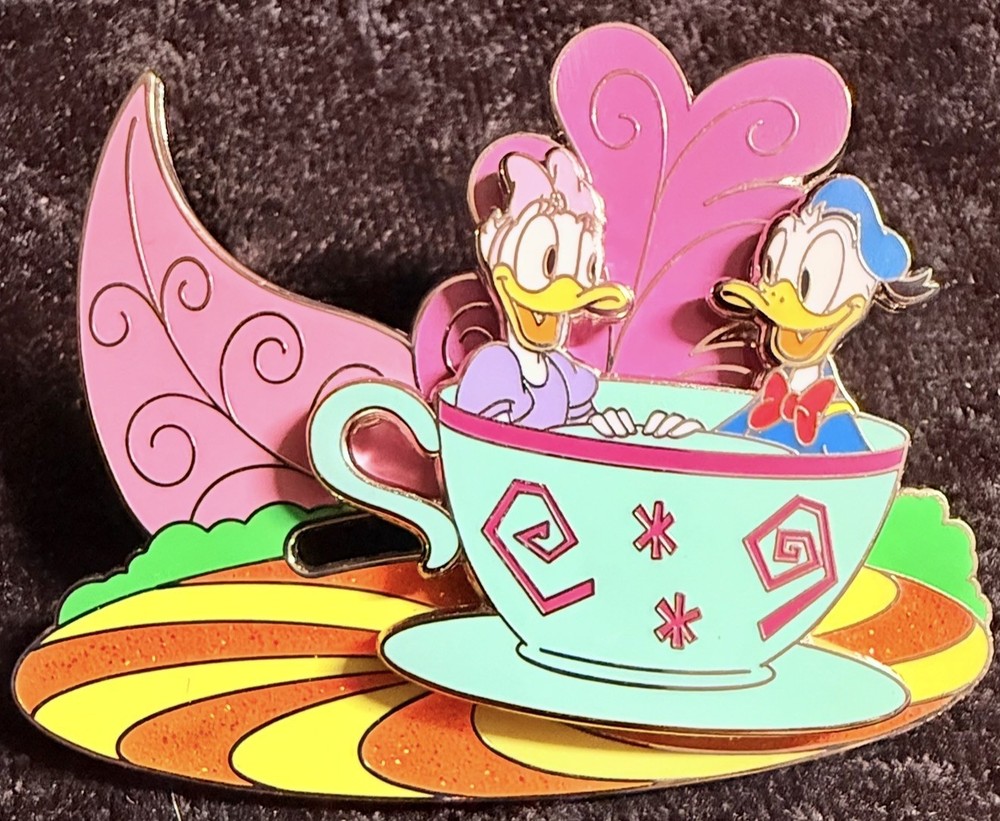 Disney Niftie Fifties Flashback Donald Daisy Mad Tea Party LE 500 Pin