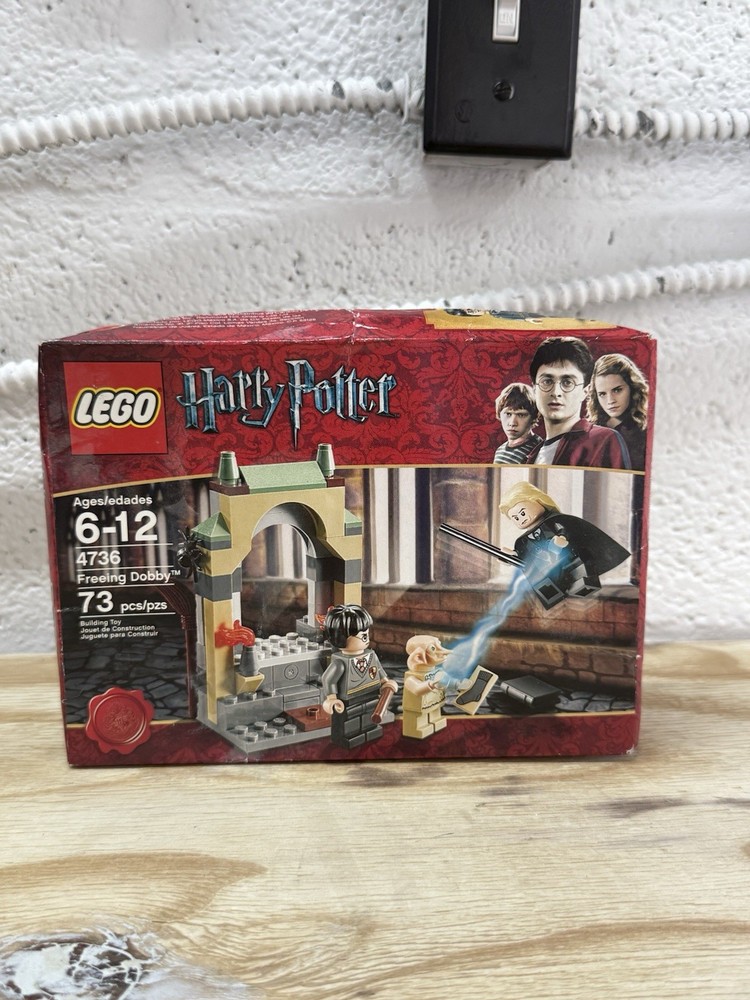 LEGO Harry Potter Dobby Freedom 4736 New Sealed with Wand and Sock  
