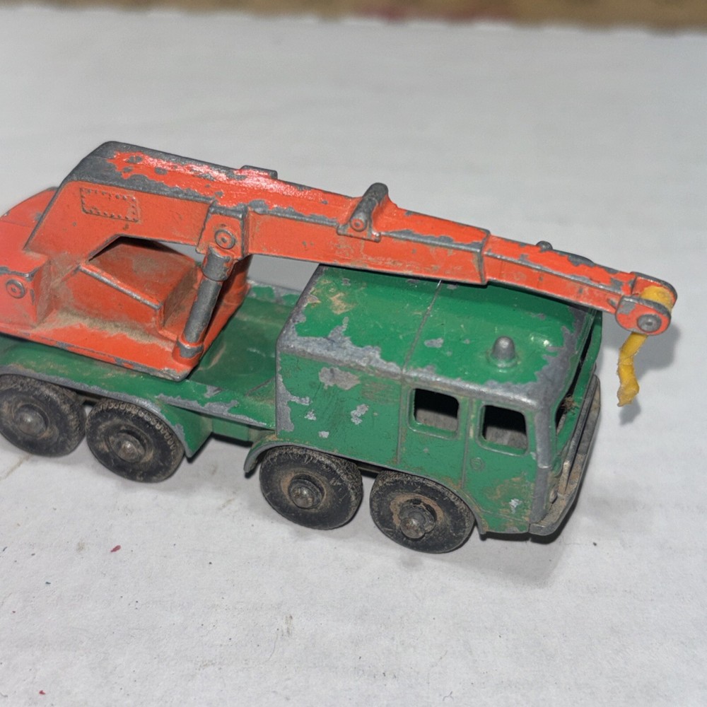 MATCHBOX Lesney 8 Wheel Crane Truck vintage diecast toy car