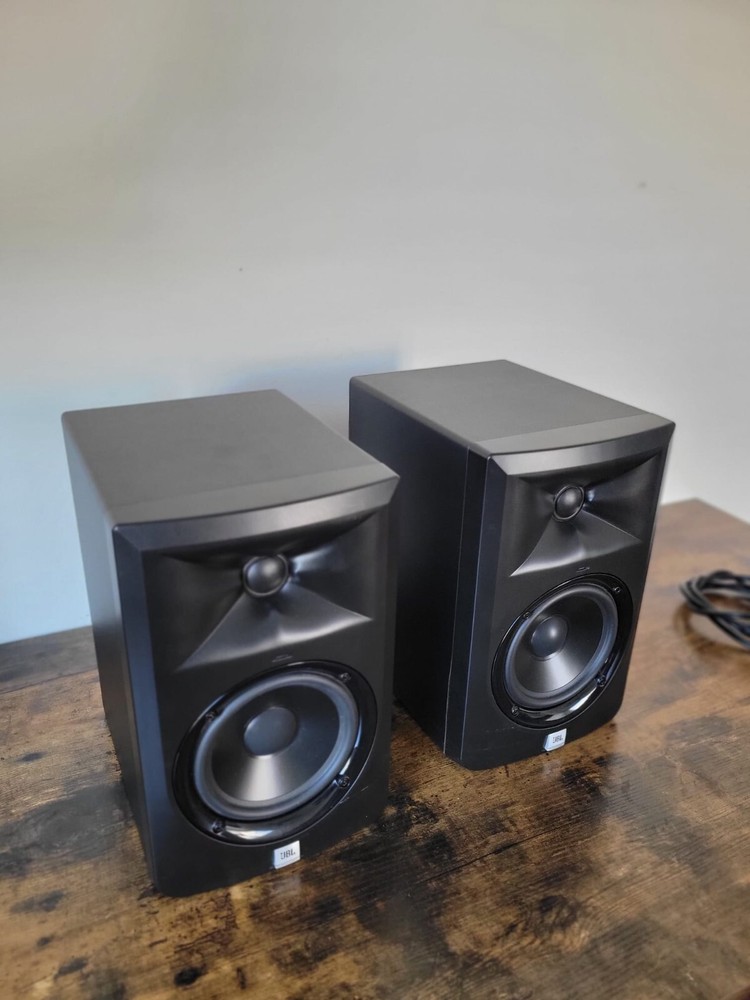 JBL Professional 305PMKII Powered 5