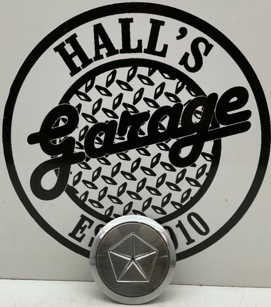 Chrysler Full Size Wheel Cover Hubcap 1982