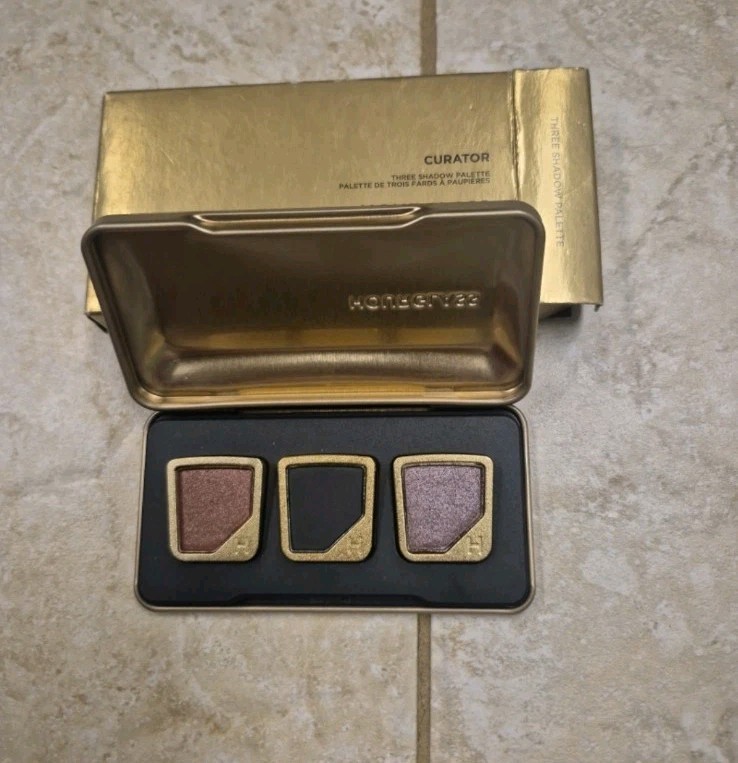 HOURGLASS CURATOR THREE SHADOW PALETTE NIB