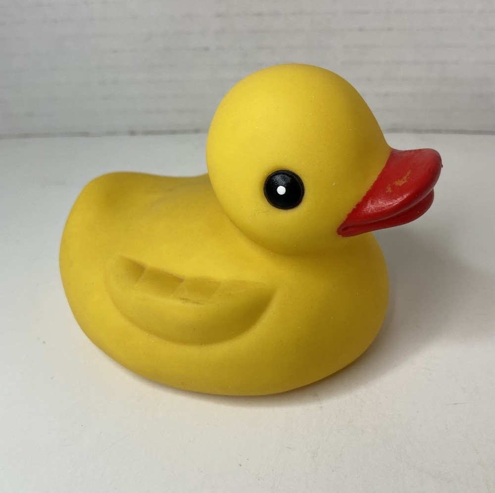 Vintage 1985 The First Years Yellow 4 Inch Rubber Duck Bath Tub Toy