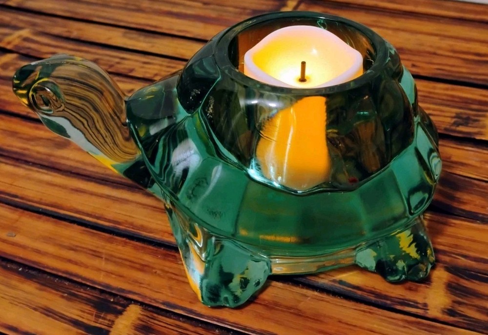 Vintage Indiana Glass Turtle Green Spanish Tealight Votive Holder