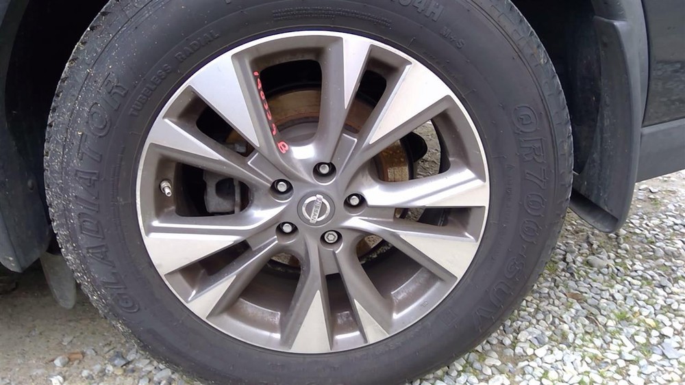 Wheel 18x7-1/2 Alloy Machined Face Painted Pockets Fits 15-18 MURANO 718629