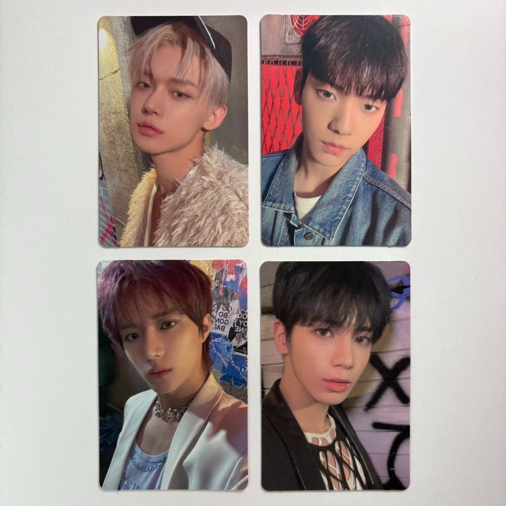 [TXT] Tomorrow X Together minisode 2: Thursday's Child Album MESS ver. Photocard