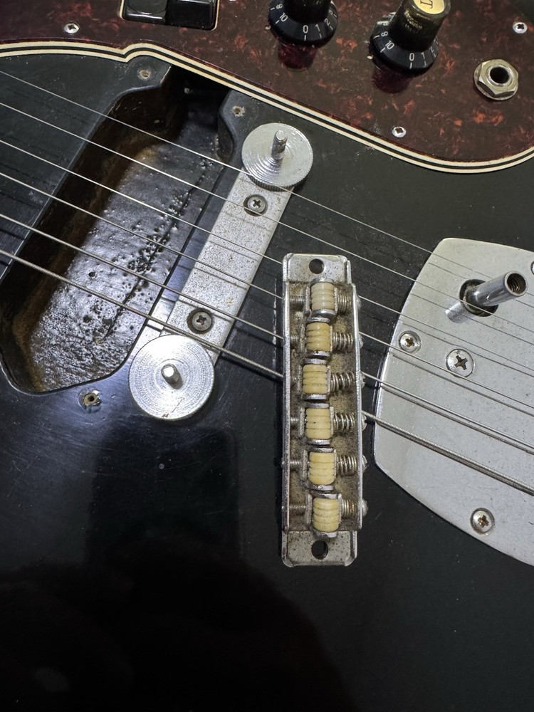 Vintage Univox Hi-Flier Phase 2 Guitar with Saddle Bridge