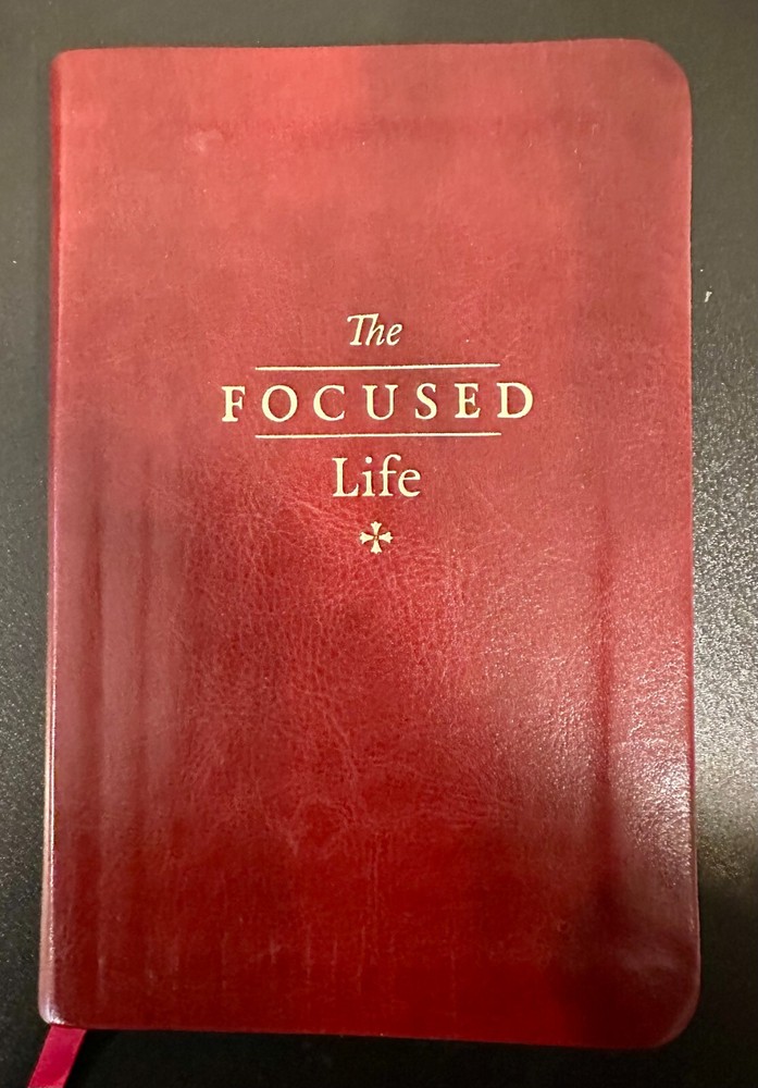 The Focused Life: Psalms and Proverbs Reading Plan (Imitation Leather)