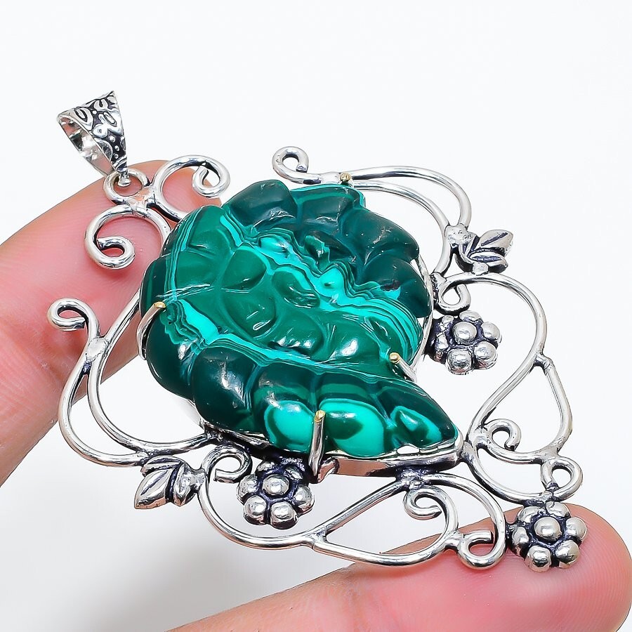 Shell Pendant with Malachite Gemstone Handmade Ethnic Jewelry 2.76