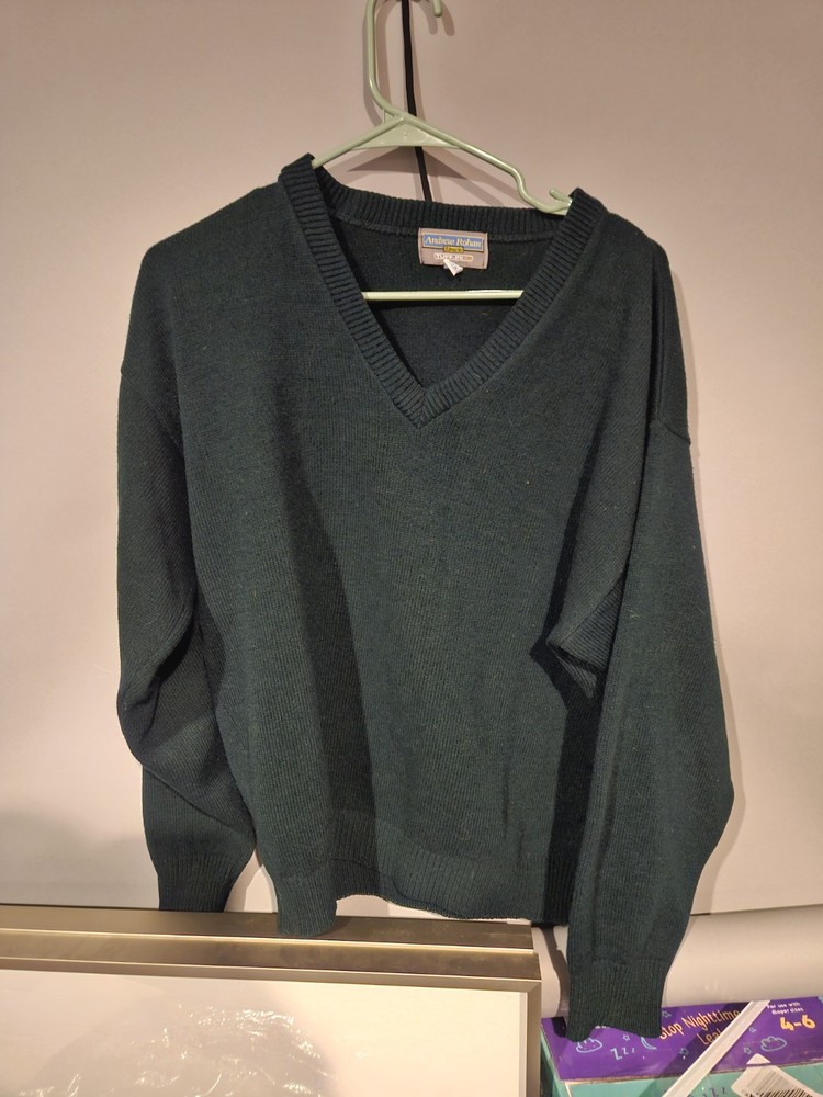 Andrew Rohan Edwards Men's Green V-Neck Acrylic Tuff-Pil Sweater Size L  
