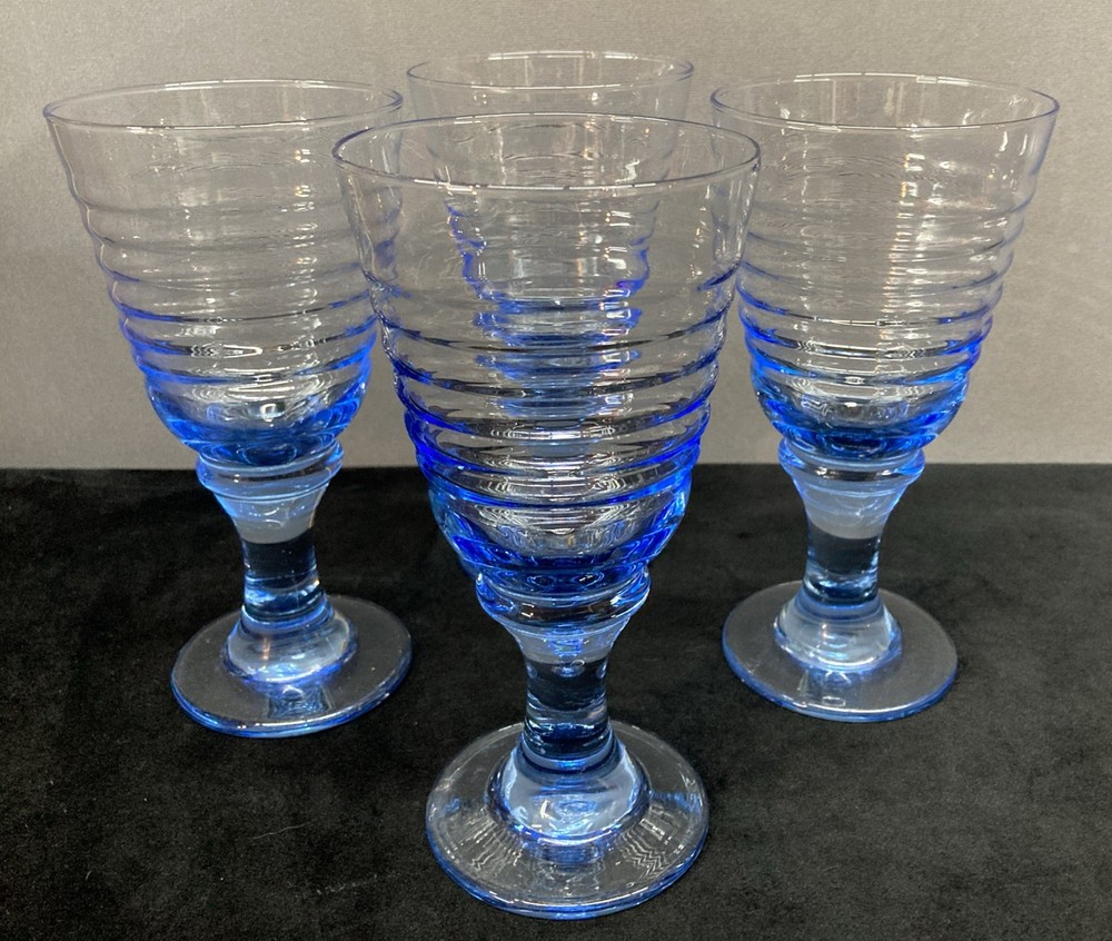 Libbey Sirrus Light Ice Blue Ribbed Wine Water Goblet Glasses 12oz Set of 4