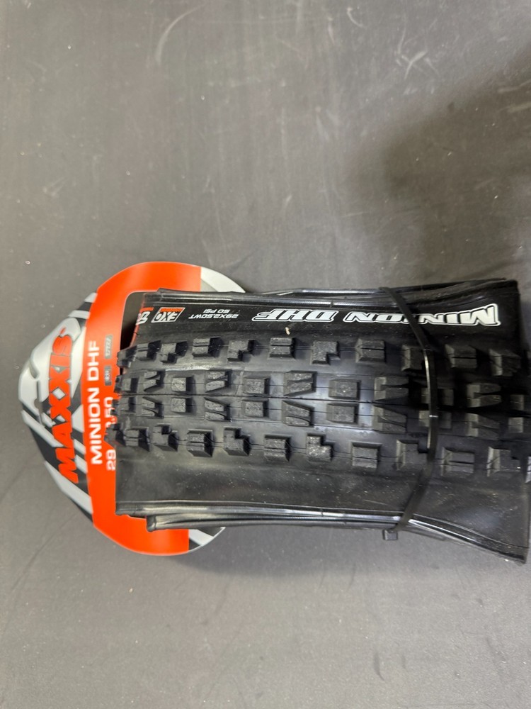 Maxxis Minion DHF EXO Dual Compound 29 x 2.5 inch Tubeless Tire