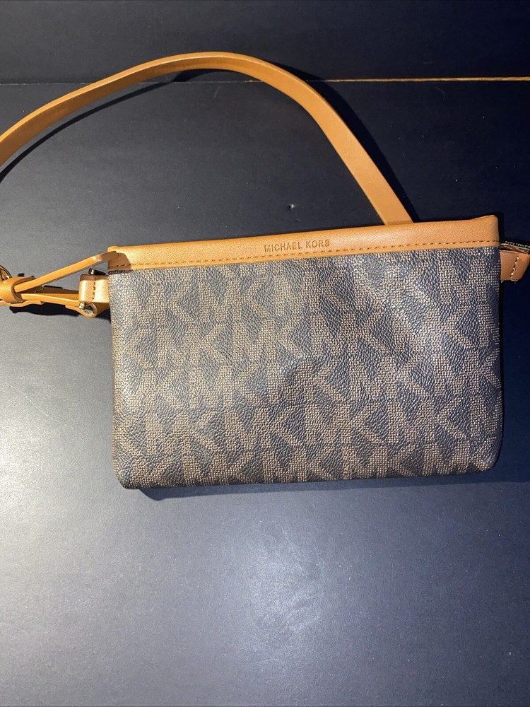 MICHAEL KORS MK Signature Genuine Leather Fanny Pack Belt Bag 551749C Small
