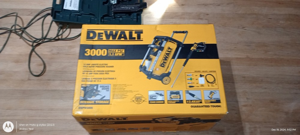 DeWALT DWPW3000 3000 MAX PSI 1.1 GPM 15 AMP Brushless Jobsite Pressure Washer