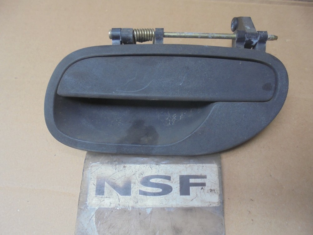 Volvo V40 S40 1996-2004 Front or Rear Exterior Door Handle Replacement  