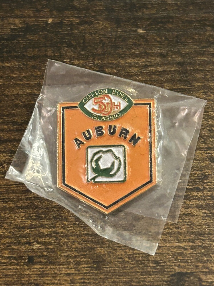 Vintage 1986 50th Cotton Bowl Classic Auburn Tigers vs Texas A&M Pin Lapel