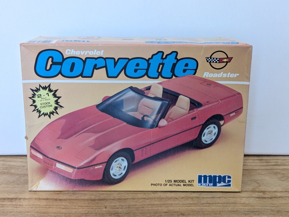 1988 Chevrolet Corvette Roadster Red - MPC ERTL 1/25 Model Kit 6204 - Open Box