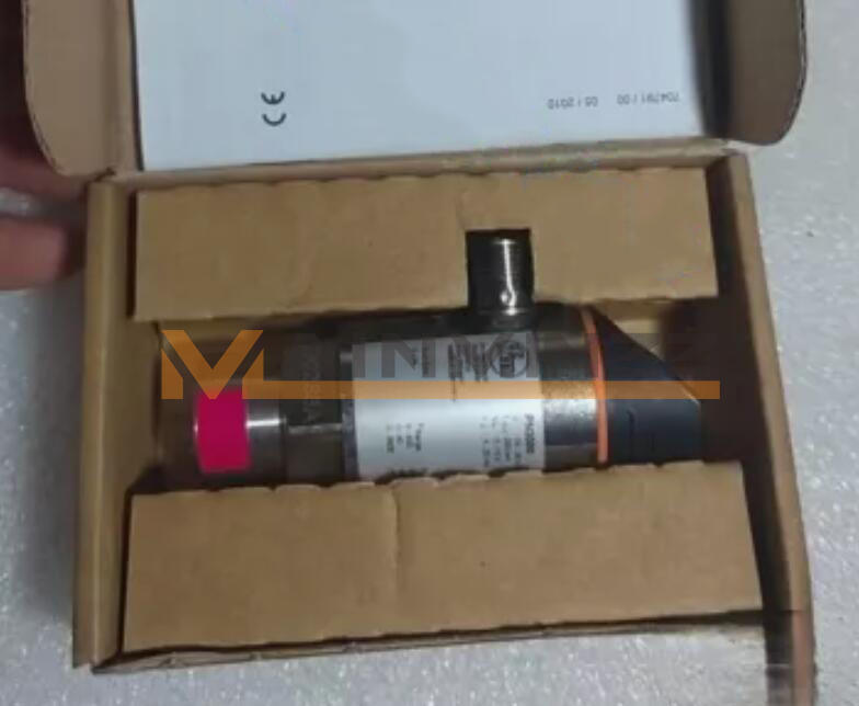 One New IFM Electronic Pressure Sensor PN3000