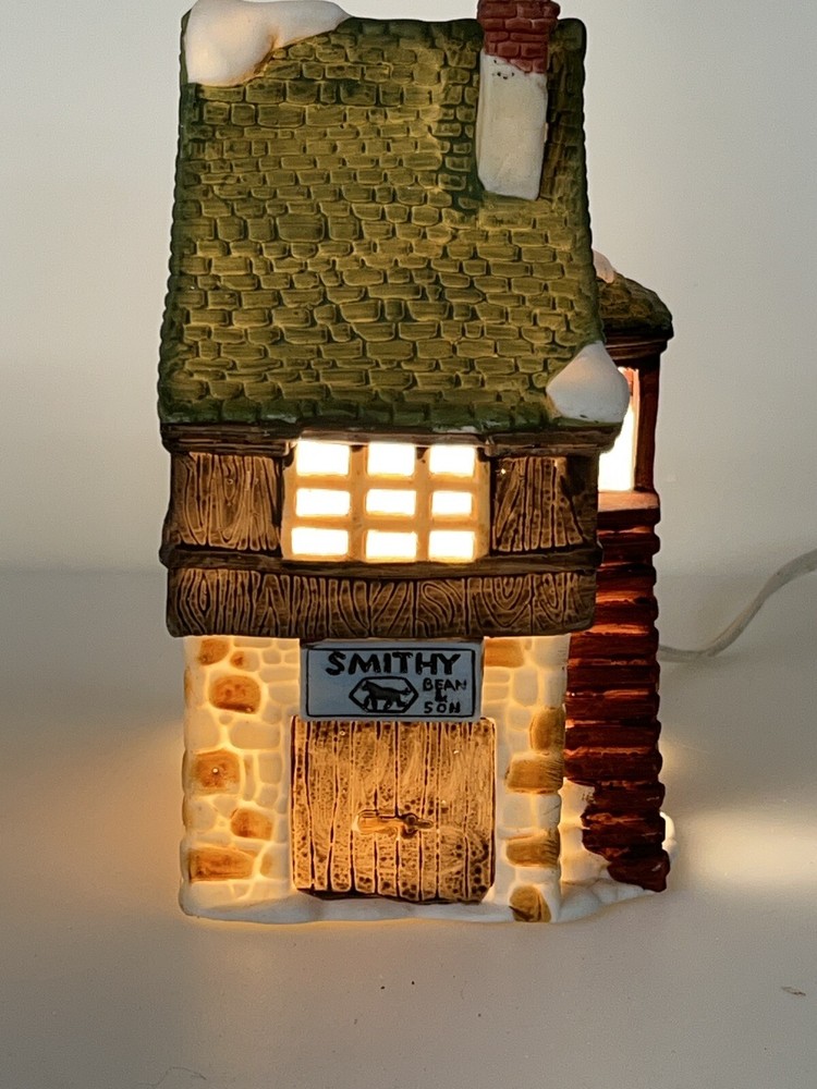 Dept  56 Dickens' Village Smithy Bean & Son 1984 With Cord & Light