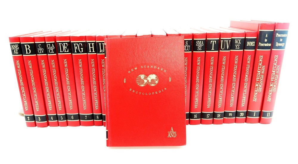 1990 New Standard Encyclopedia 22-Volume Hardback Complete Set  