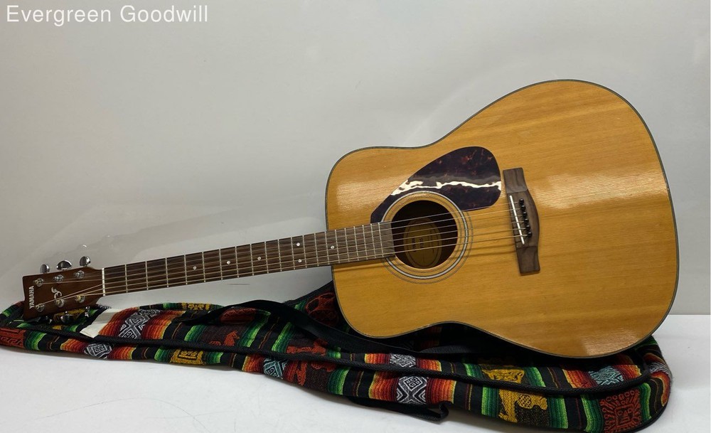 Yamaha High-Quality Acoustic Guitar for All Skill Levels