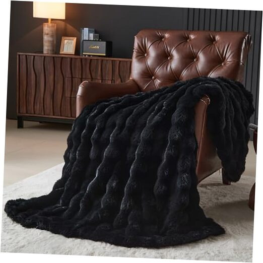 Fluffy Faux Fur Queen Size Blanket for Couch Bed 90x90 Inches, Luxury Ultra