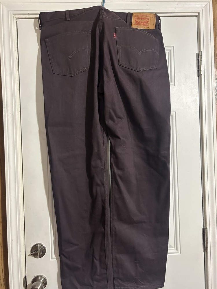 Levi 501 Plum Purple No Tags Brand New. W.42–L34