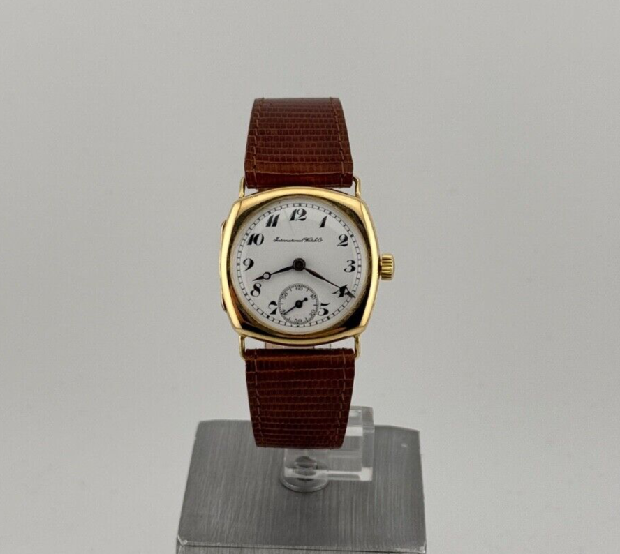 IWC 1930 Art Deco 18kt Gold Cushion Case Manual Wind Rare Certified Watch