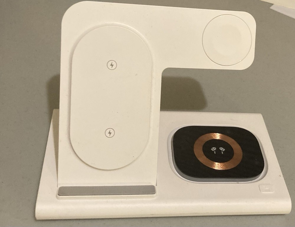 Used Light Up 3-in-1 Charging Station (iPhone/Apple Watch/AirPods)