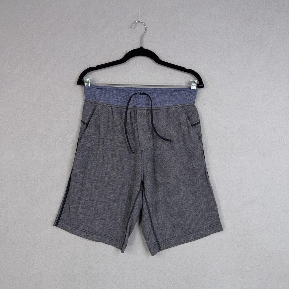 Lululemon Shorts Mens Medium Gray Athletic Knit Drawstring Pockets Running Gym