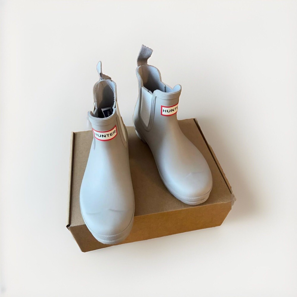 Hunter Original Insulated Chelsea Short Rain Boots in Beige Brand New With Tags  