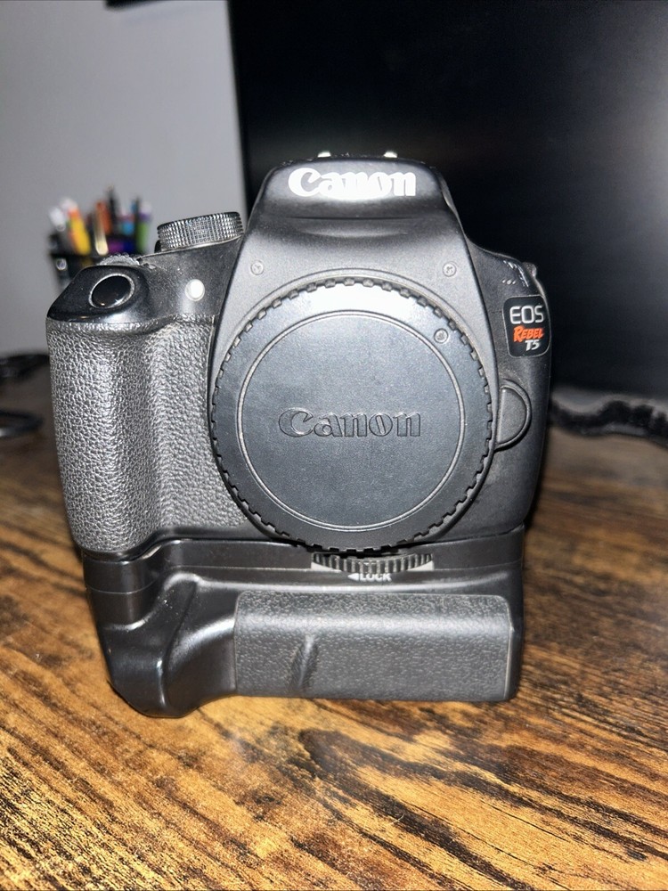 Canon EOS Rebel T5 18.0 MP DSLR Camera