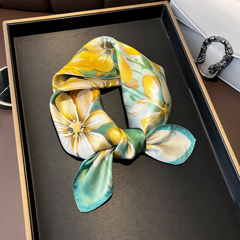 100% Silk 21 Inch Square Scarf Yellow Green Womens Bandana Wrap Kerchief