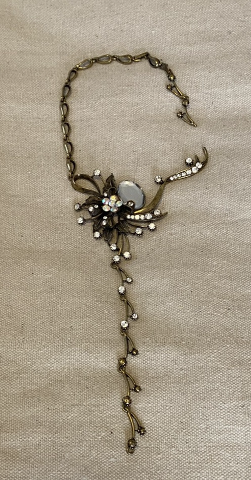 Vintage Gold Tone Floral Pendant Necklace Costume Jewelry Needs Repair