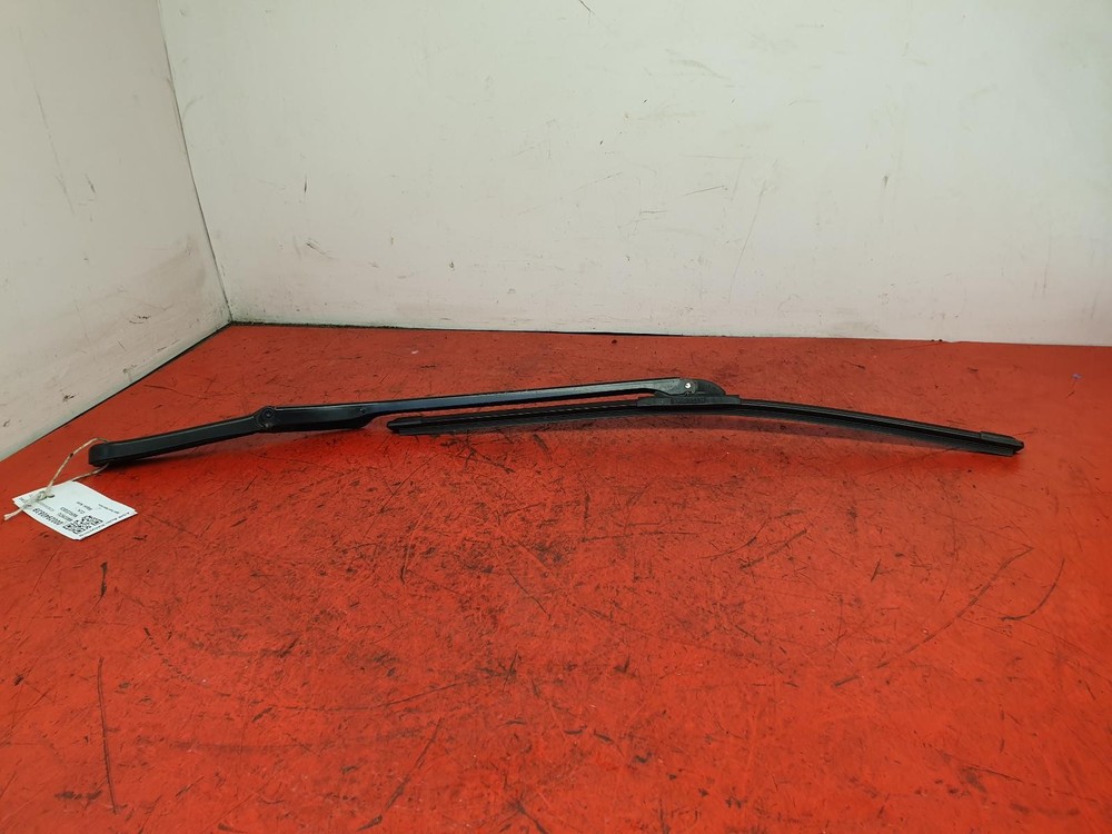 MERCEDES CLK OFFSIDE FRONT WIPER ARM 2002 2 DOOR