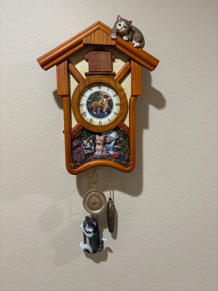 Happy Tails Kitten Art Cuckoo Clock by Jurgen Scholz from Bradford Exchange