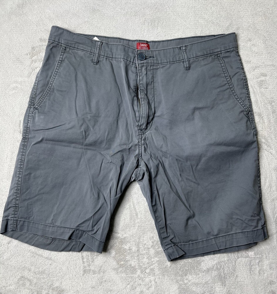 Levi’s Men’s XX Chino Standard Taper Short Gray W34 Zipper Pockets