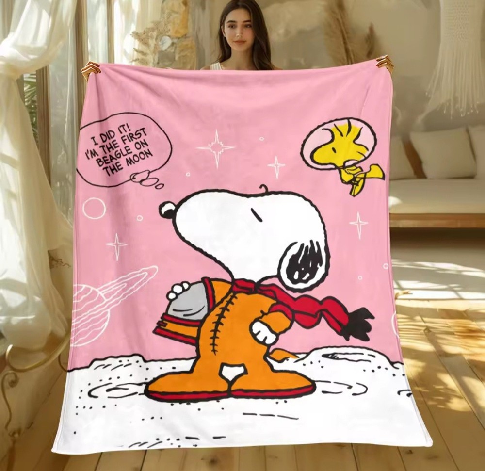 Snoopy Cartoon HD Printed Flannel Blanket Home Decor Bedrooms Cute Gift Idea